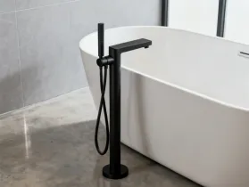 Delta freestanding tub faucet